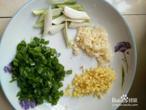 中餐厅黄晓明茄汁大虾的做法