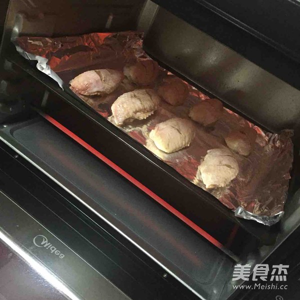 烤箱盐焗鸡翅