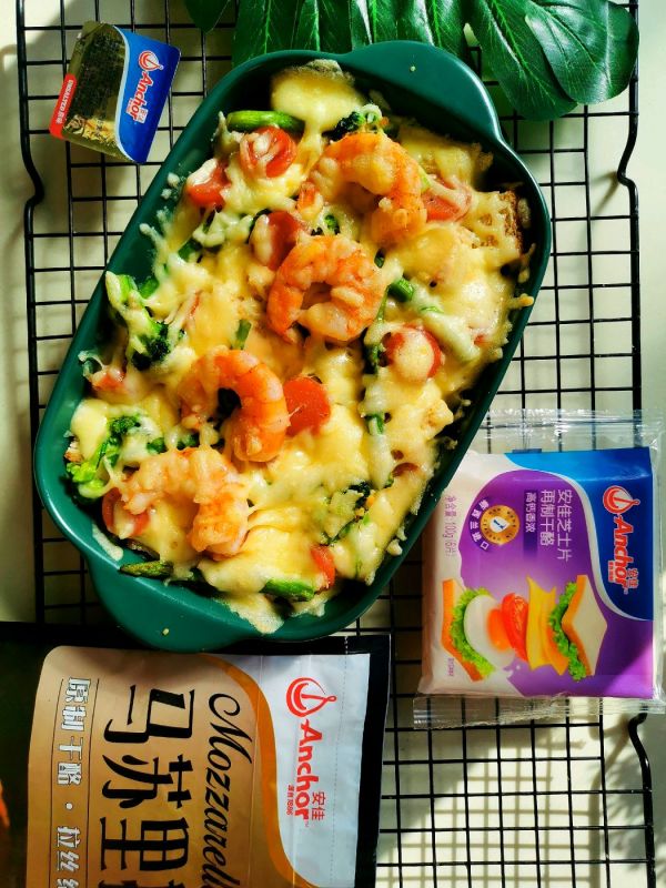 全麦吐司芦笋鲜虾披萨