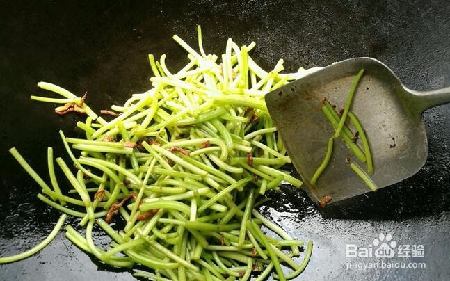 简单易学的炒番薯藤的家常做法