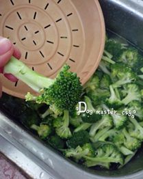 【西兰花炒烧肉】