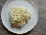 三文鱼炖豆腐的做法