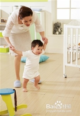 家长如何培养宝宝尽快学会走路