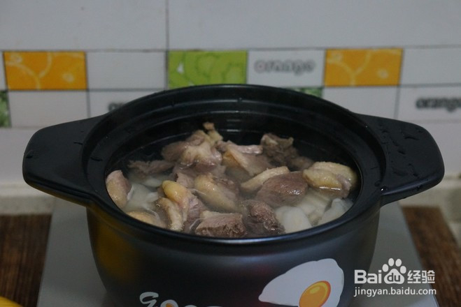 茶油莲藕炖鸭汤