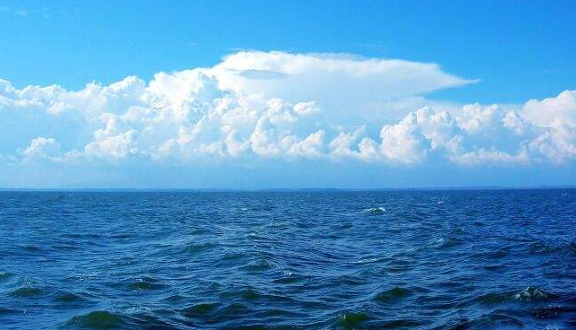 大漠孤烟直,长河落日圆打一成语