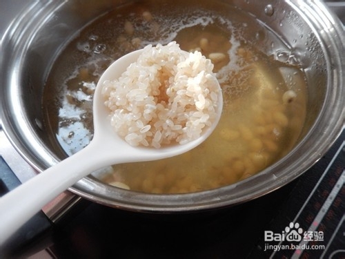 营养早餐粥:黄豆瘦肉粥