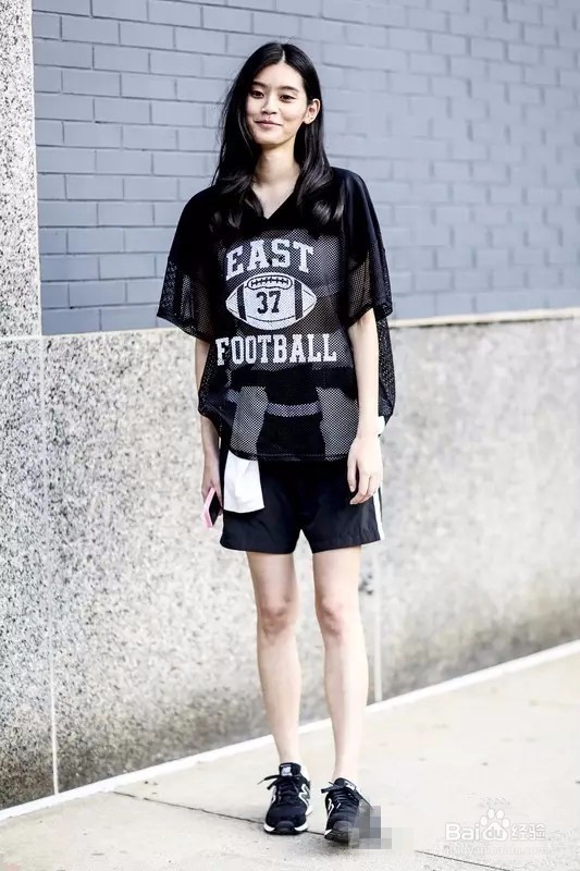 看奚梦瑶、蒋欣爱搭男生大短裤，值得学习！