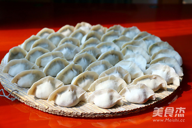 韭菜翻心白菜肉饺