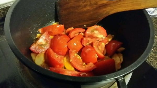 红酸汤番茄烩牛肉