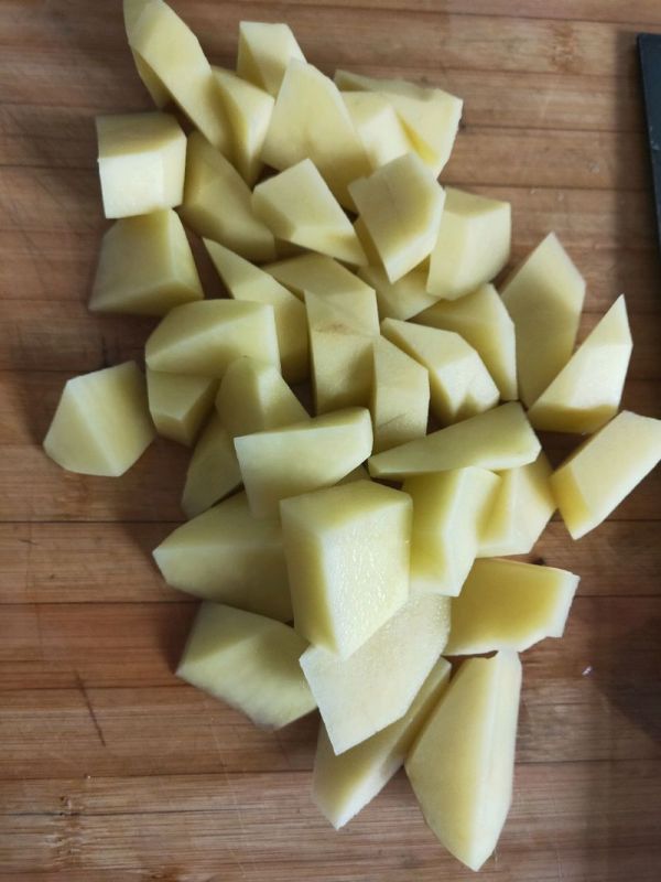 香菇土豆炖土鸡