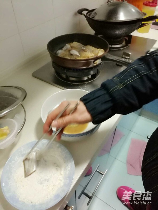 煎带鱼的家常做法