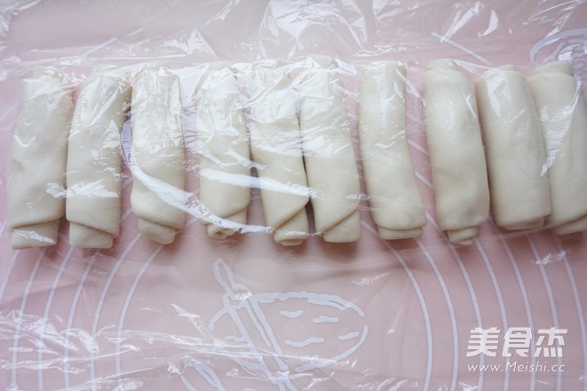 枣泥酥皮卷的做法