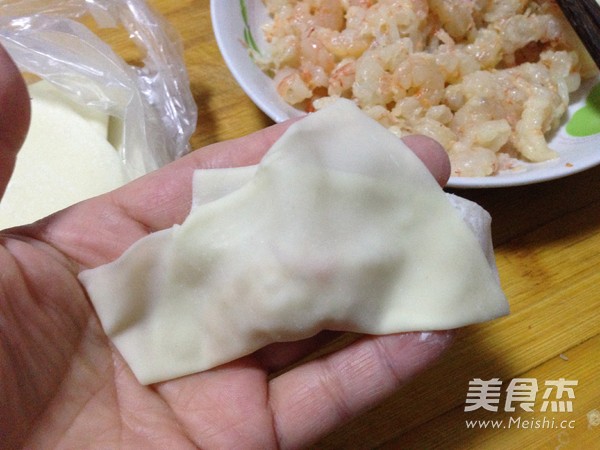 鲜虾馄饨的做法