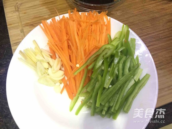 鱼香肉丝的做法