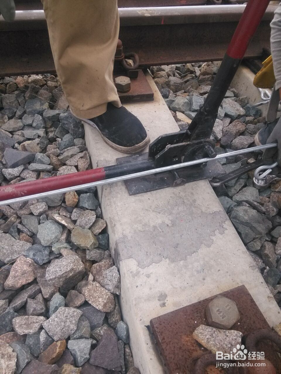 如何制作及安装钢筋地线！