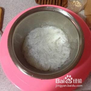 食补佳品包菜粉丝炒鸡蛋的做法