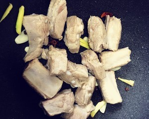 糖醋排骨怎么做