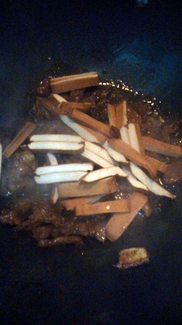 香芹豆干炒牛肉