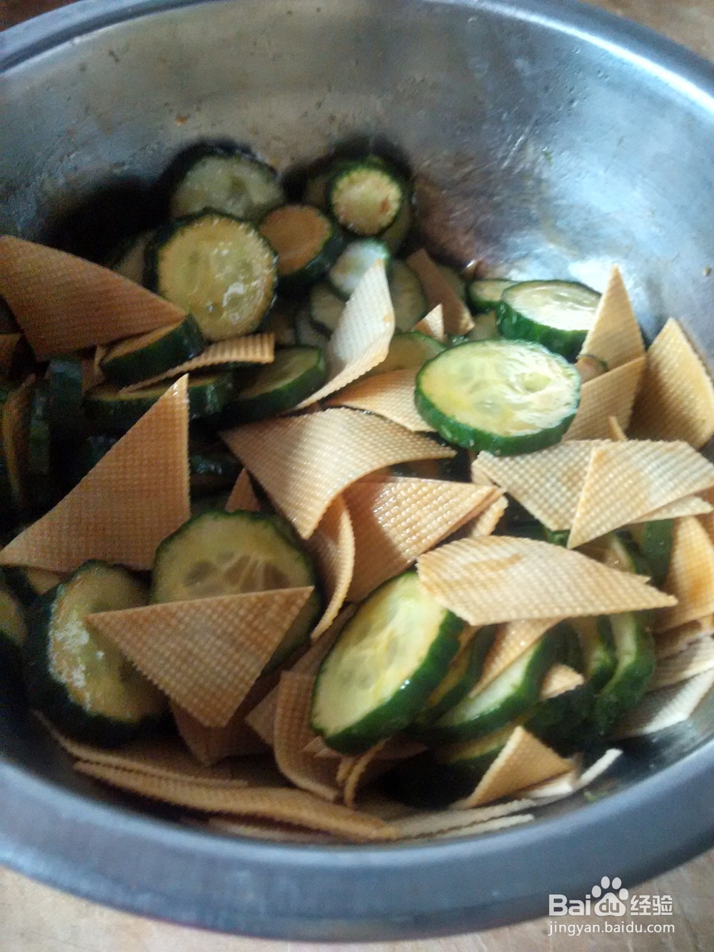 蚝油拌黄瓜片干豆腐片