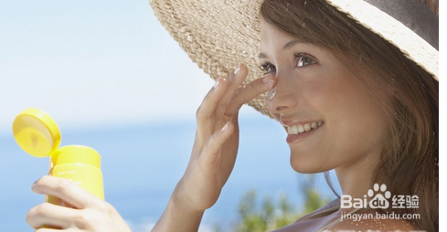 长痘肌肤平时如何护肤?