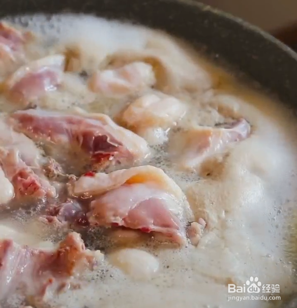 姜丝焖鸭肉的做法