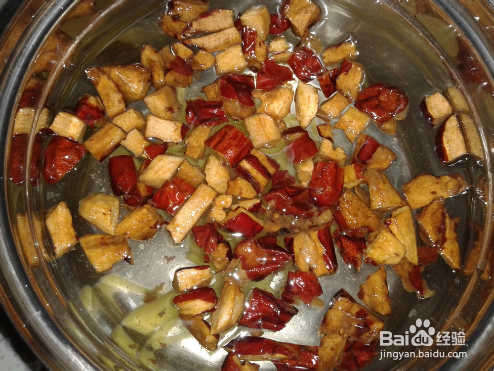 冬日暖身饮——红枣桂圆姜茶