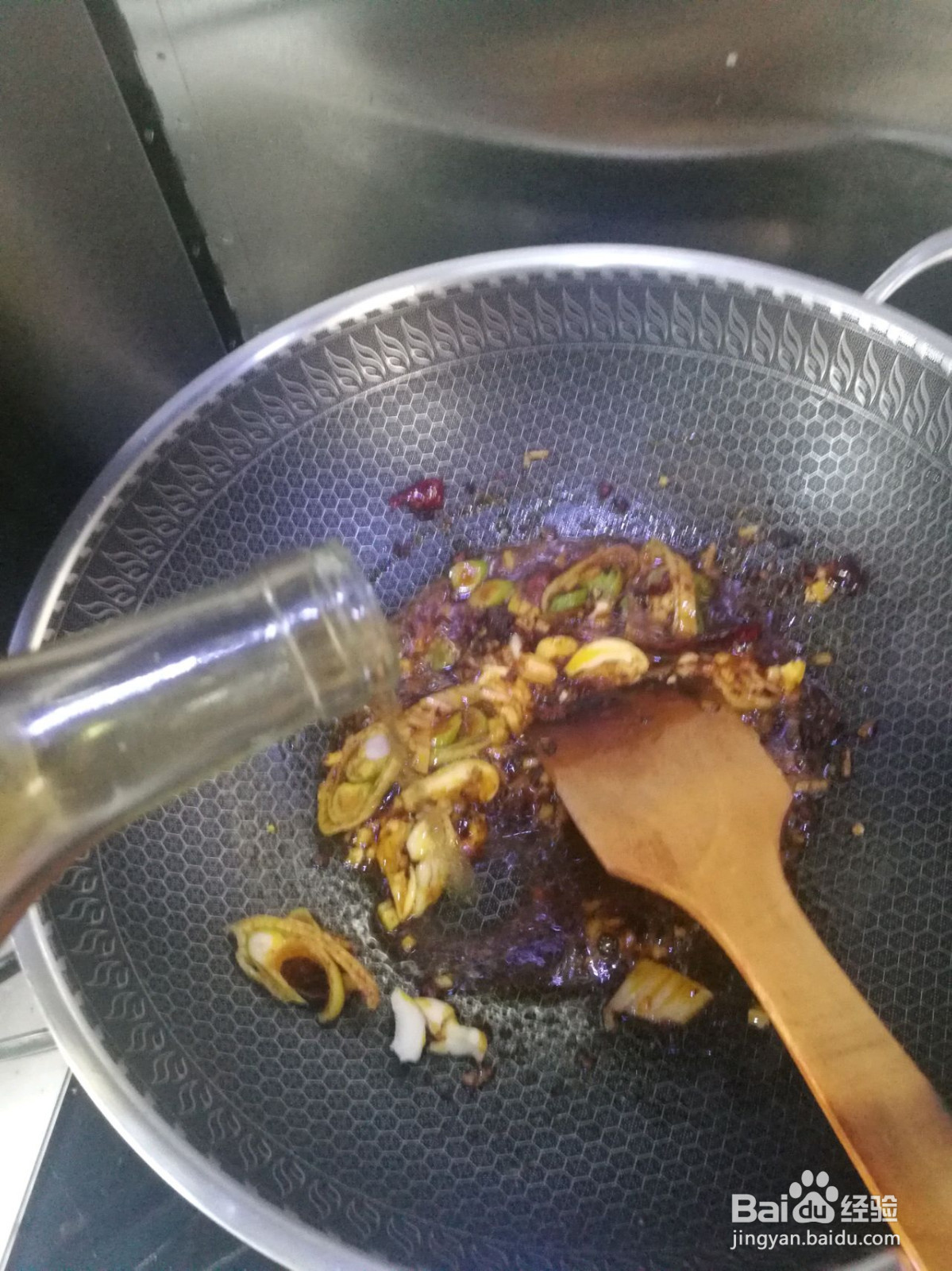 麻辣鲜香的炒藕丁的做法