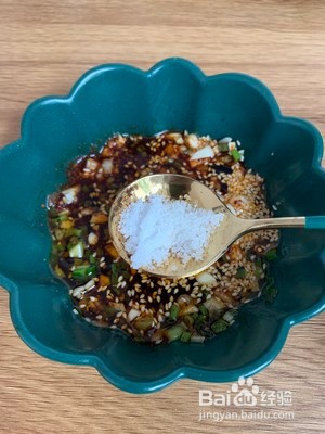 黑椒鸡丝荞麦面做法