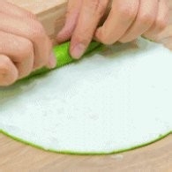 制作翡翠山药泥卷