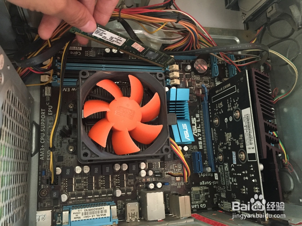 关于电脑长时间不用 再用时打不开机器