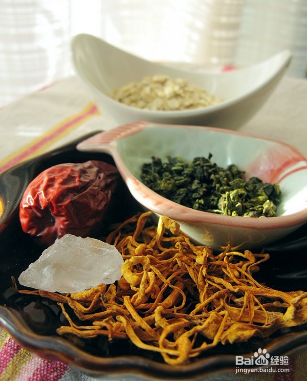 茶汤虫草花燕麦粥