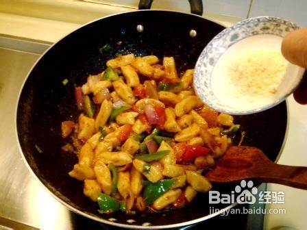 黑椒酱炒马铃薯面疙瘩
