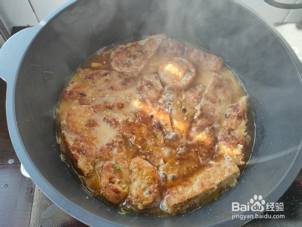 如何做家常烩鱼饼？