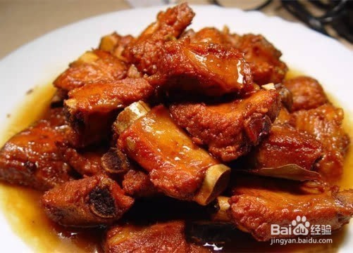 如何在家中制作黄豆烧排骨