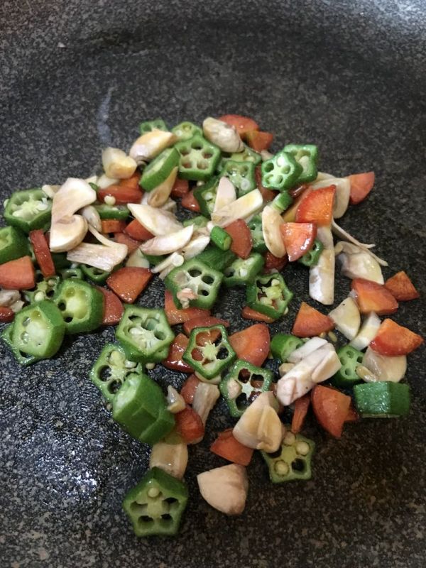 秋葵蛤蜊咖喱炒饭#Lady咖喱#