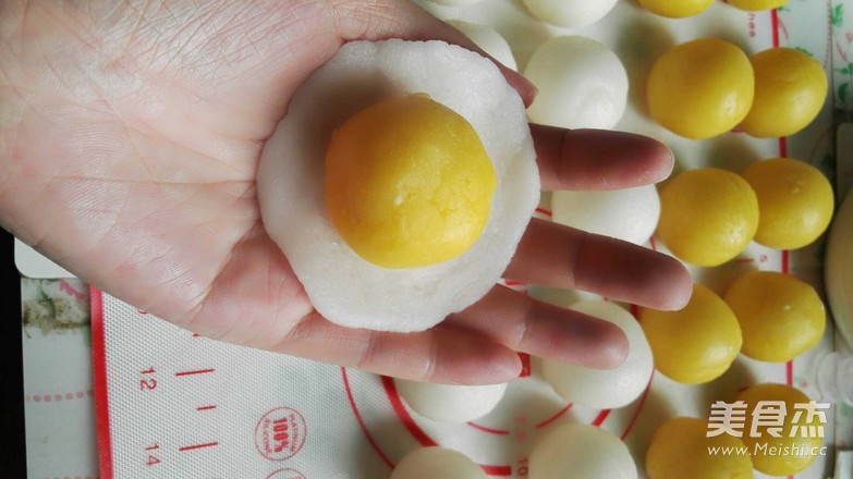 芝士芒果冰皮月饼