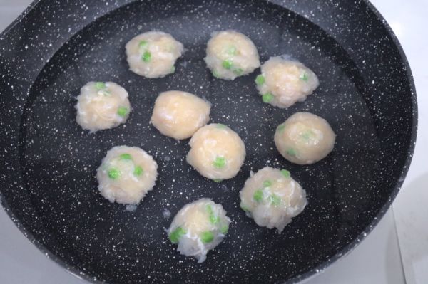 低脂茄汁鱼丸蔬菜汤