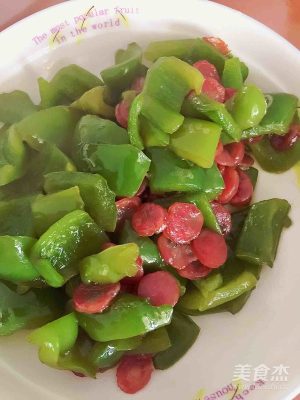 青椒炒腊肠的做法