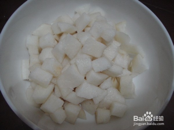 秋季润肺化痰饮品--荸荠雪梨甜品!