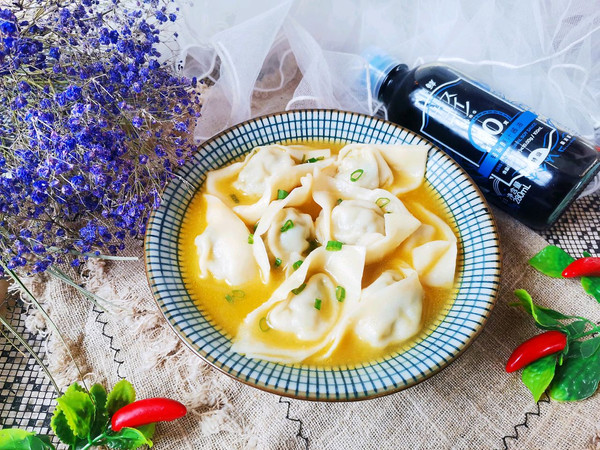 酸汤荠菜鲜肉馄饨