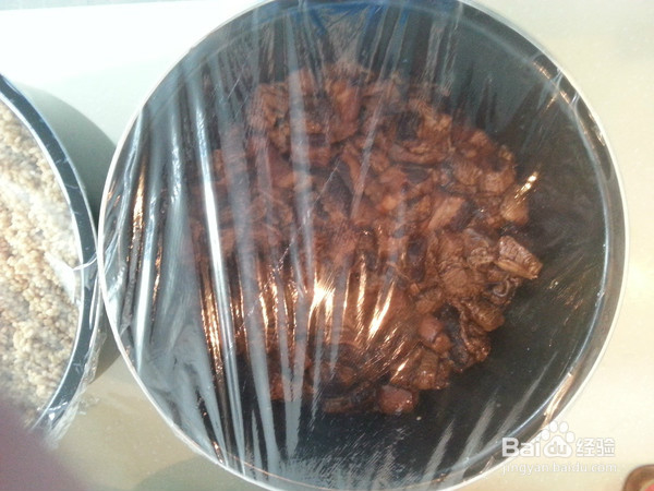 混着酒香与粽叶和糯米的香味