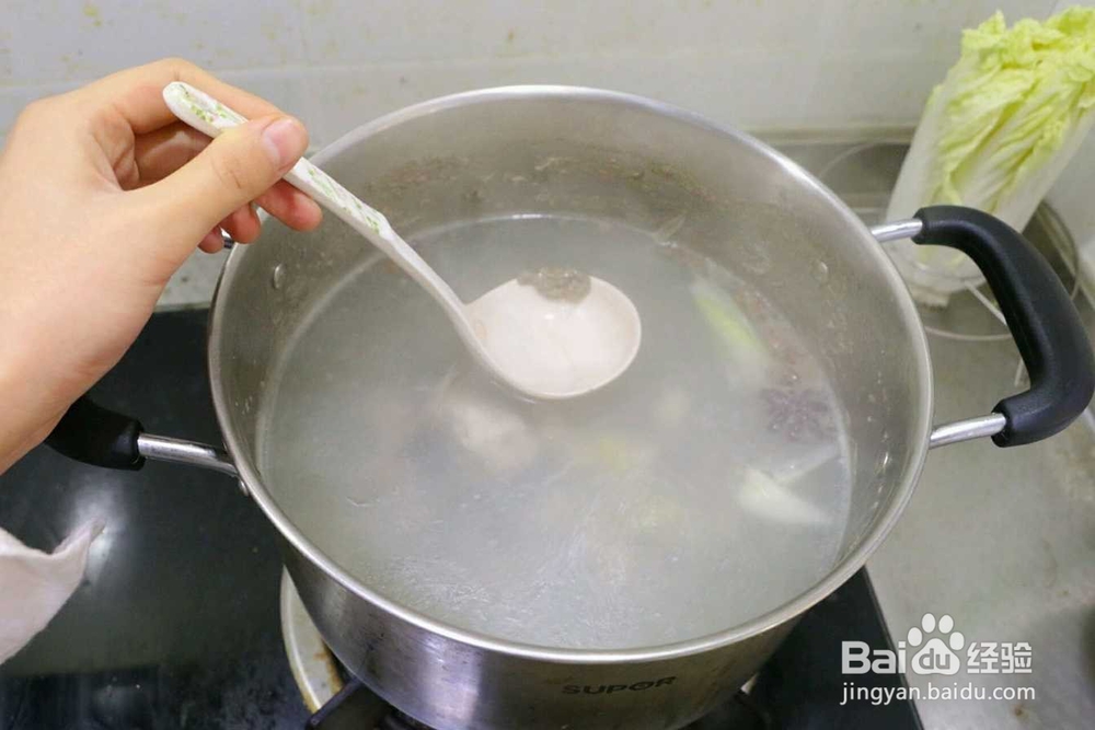 盐水泡脚能去除脚气吗