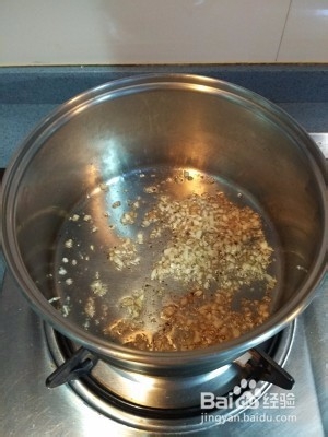 如何做出好吃的蒜蓉菠菜腐竹