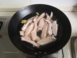 制作酱香鸭翅