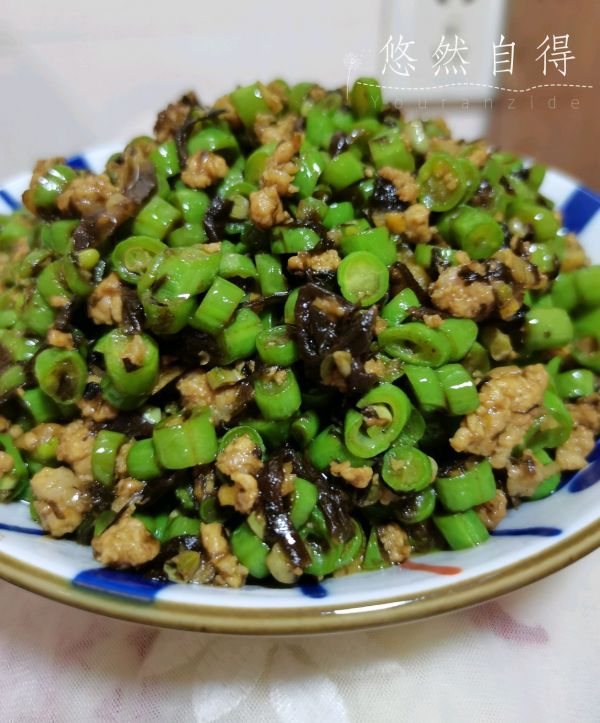 榄菜豆角炒肉粒