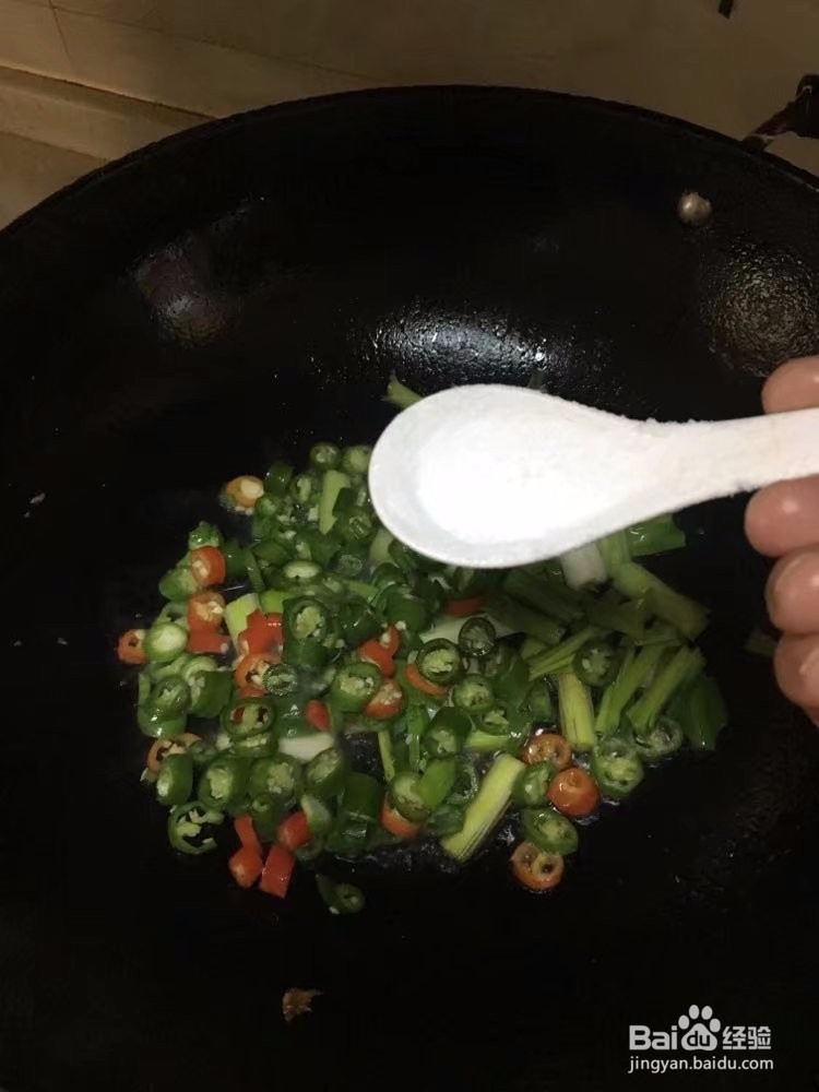 香肠如何炒?