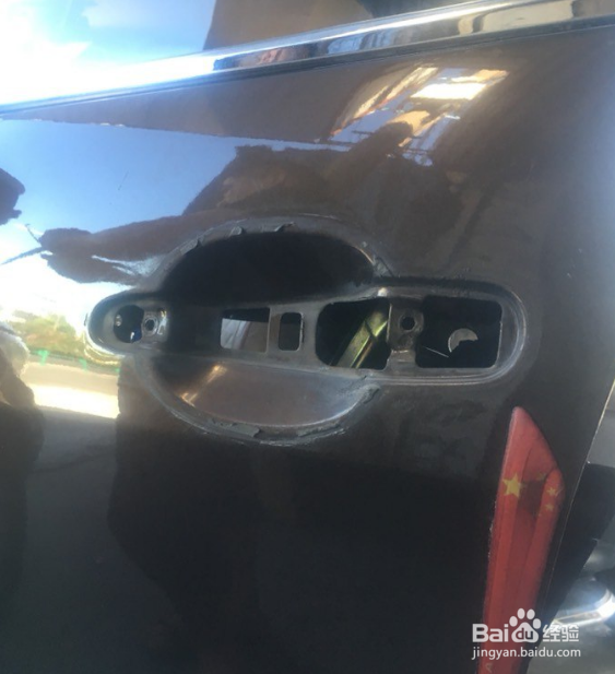 东风风行侧门外拉手怎么拆