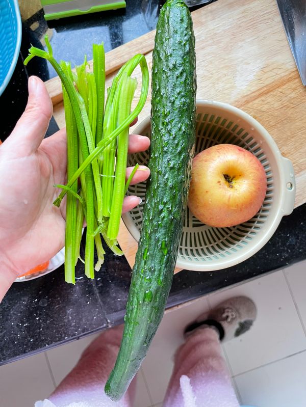 芹菜黄瓜苹果汁