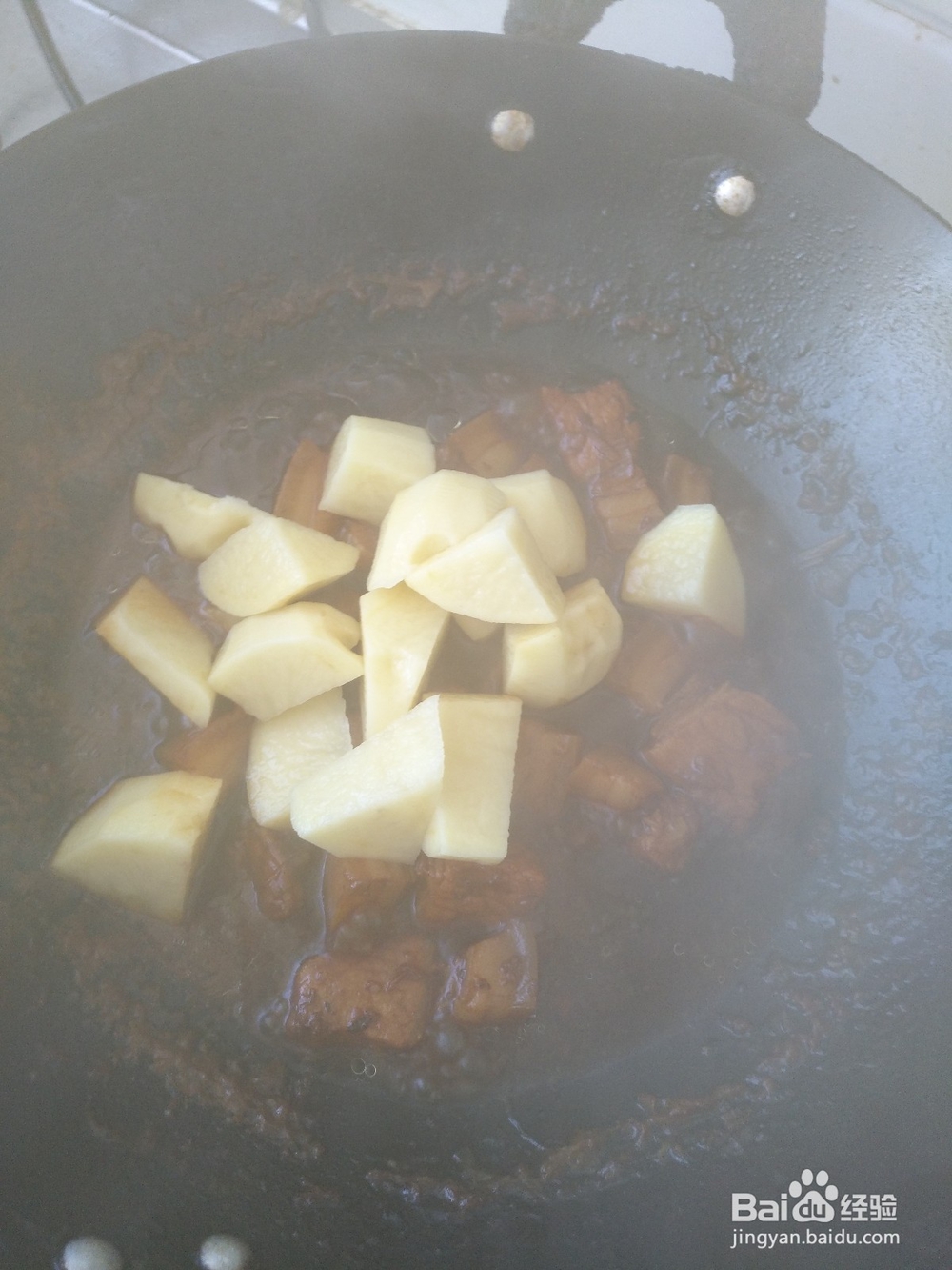 土豆烧肉怎么做?