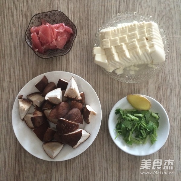 鲜香菇豆腐汤